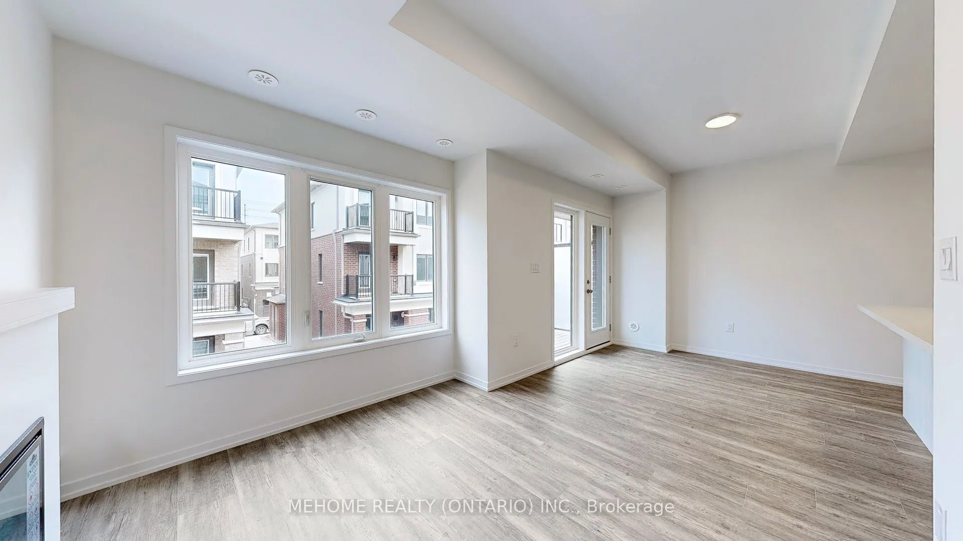 208 Matawin Lane, #208