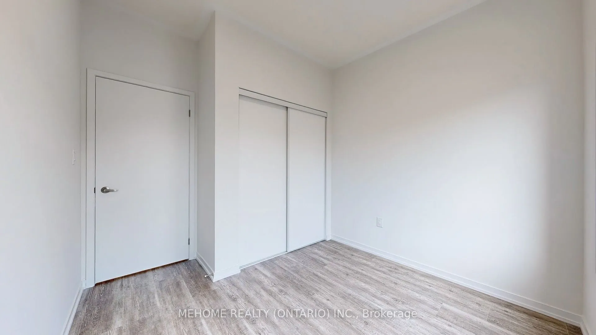 208 Matawin Lane, #208