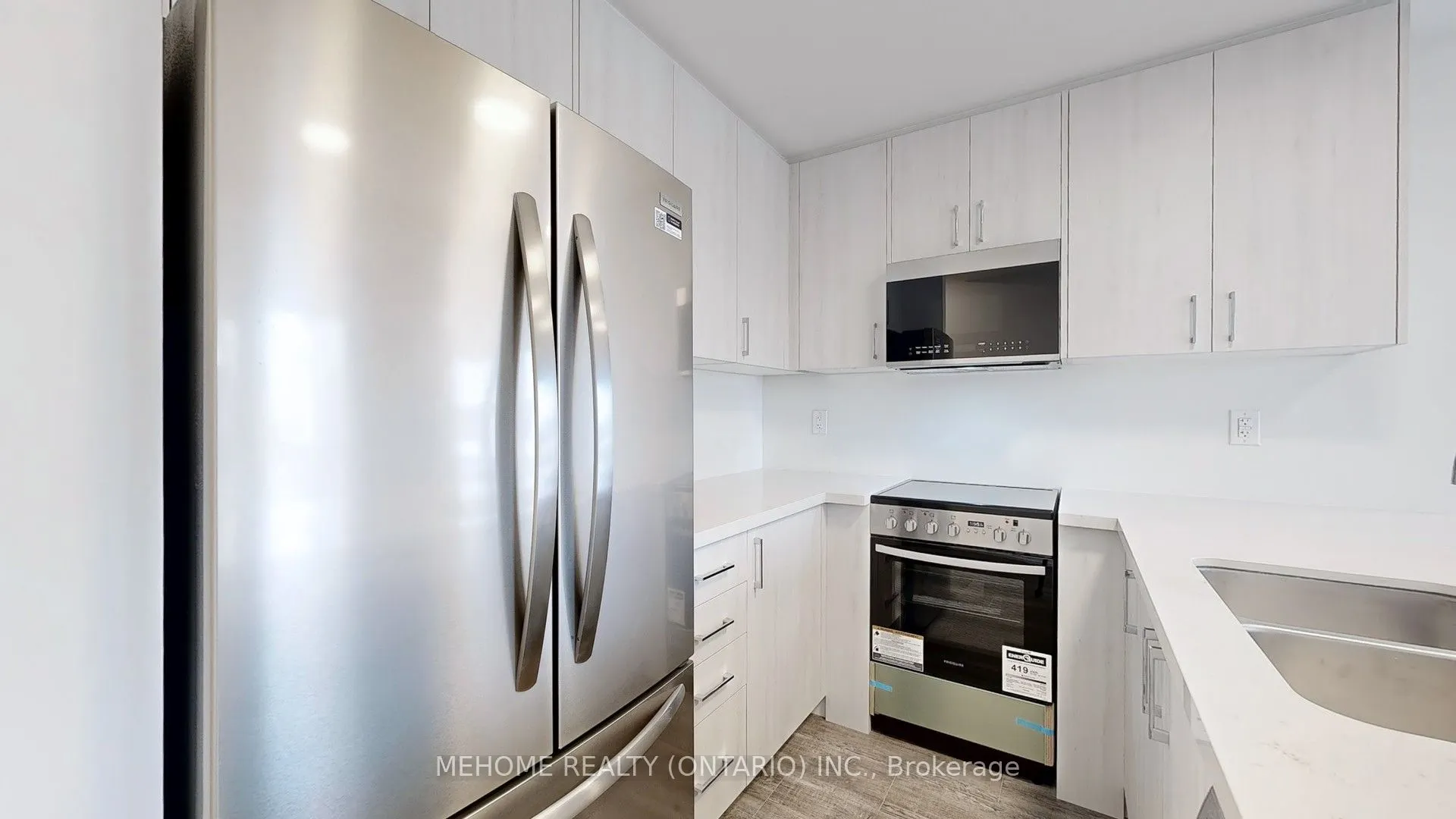 208 Matawin Lane, #208