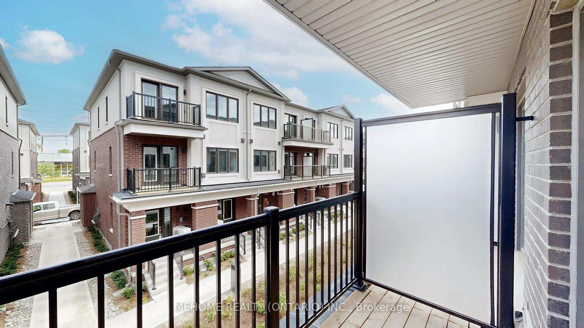 208 Matawin Lane, #208