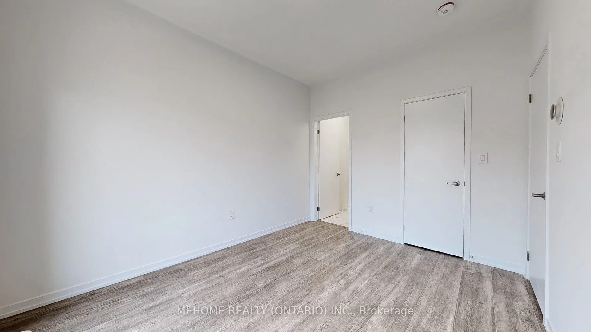 208 Matawin Lane, #208