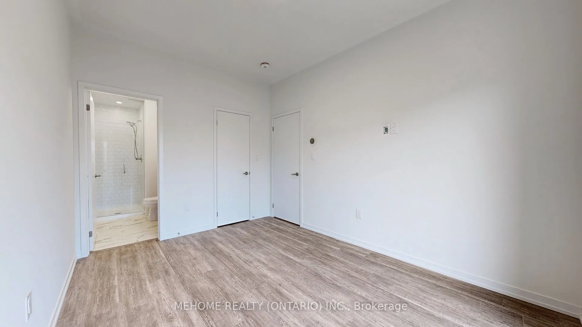 208 Matawin Lane, #208