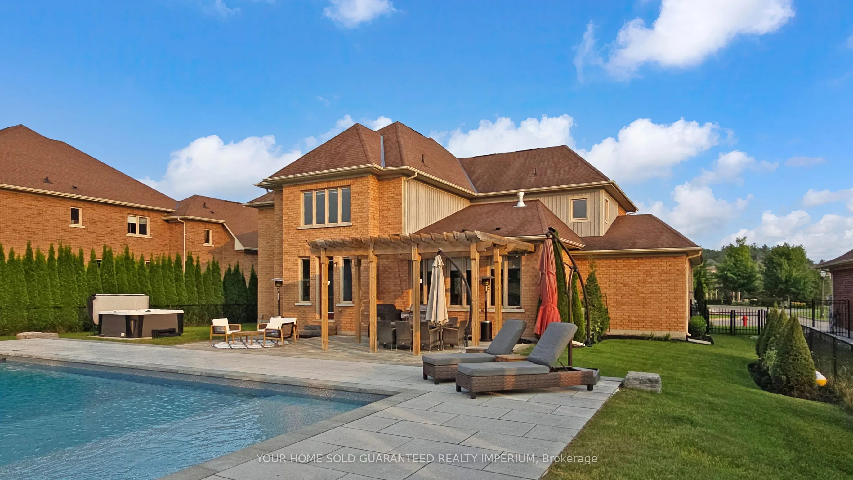 24 Wyndance Way