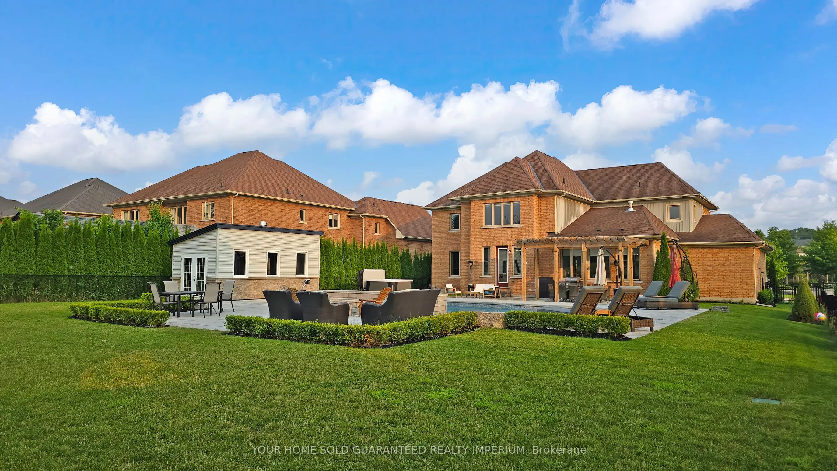 24 Wyndance Way