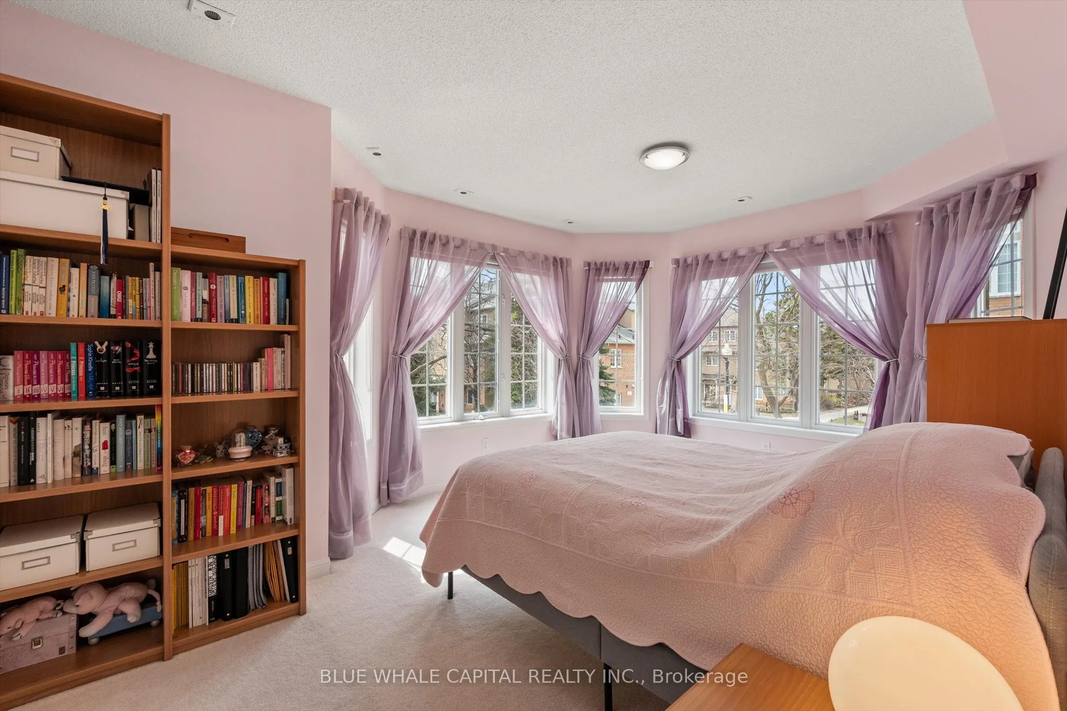 23 St.Moritz Way, #01