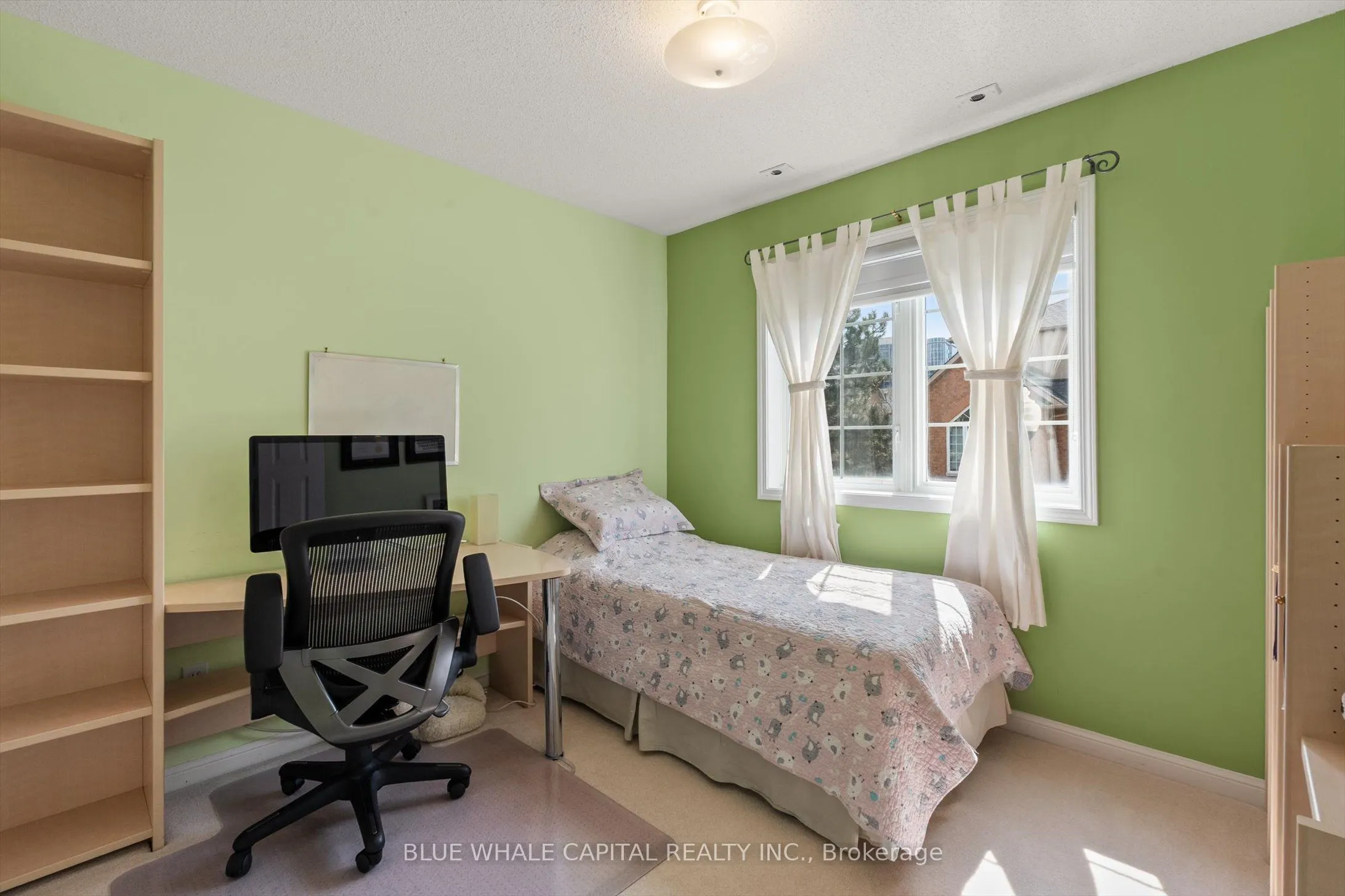 23 St.Moritz Way, #01