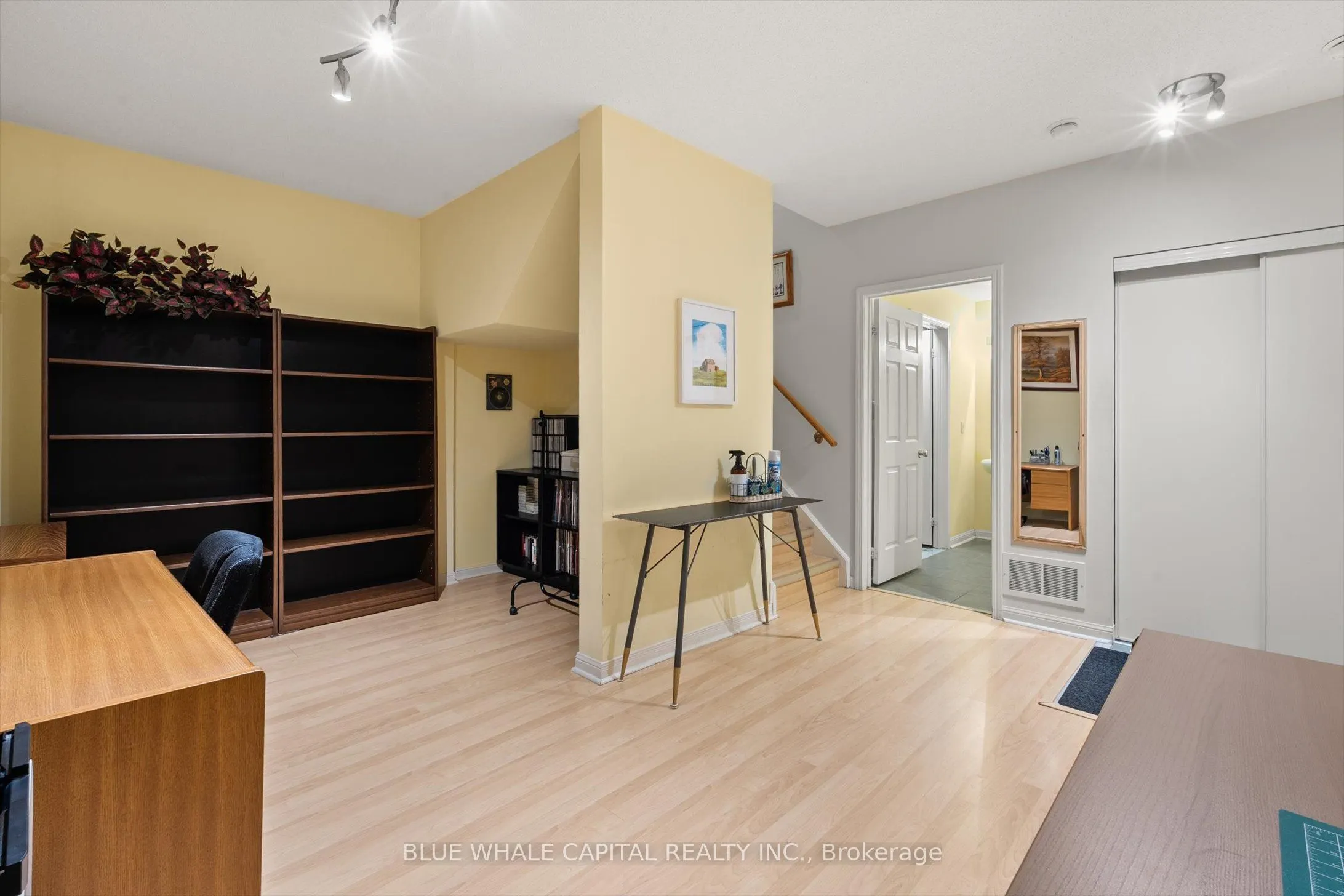 23 St.Moritz Way, #01