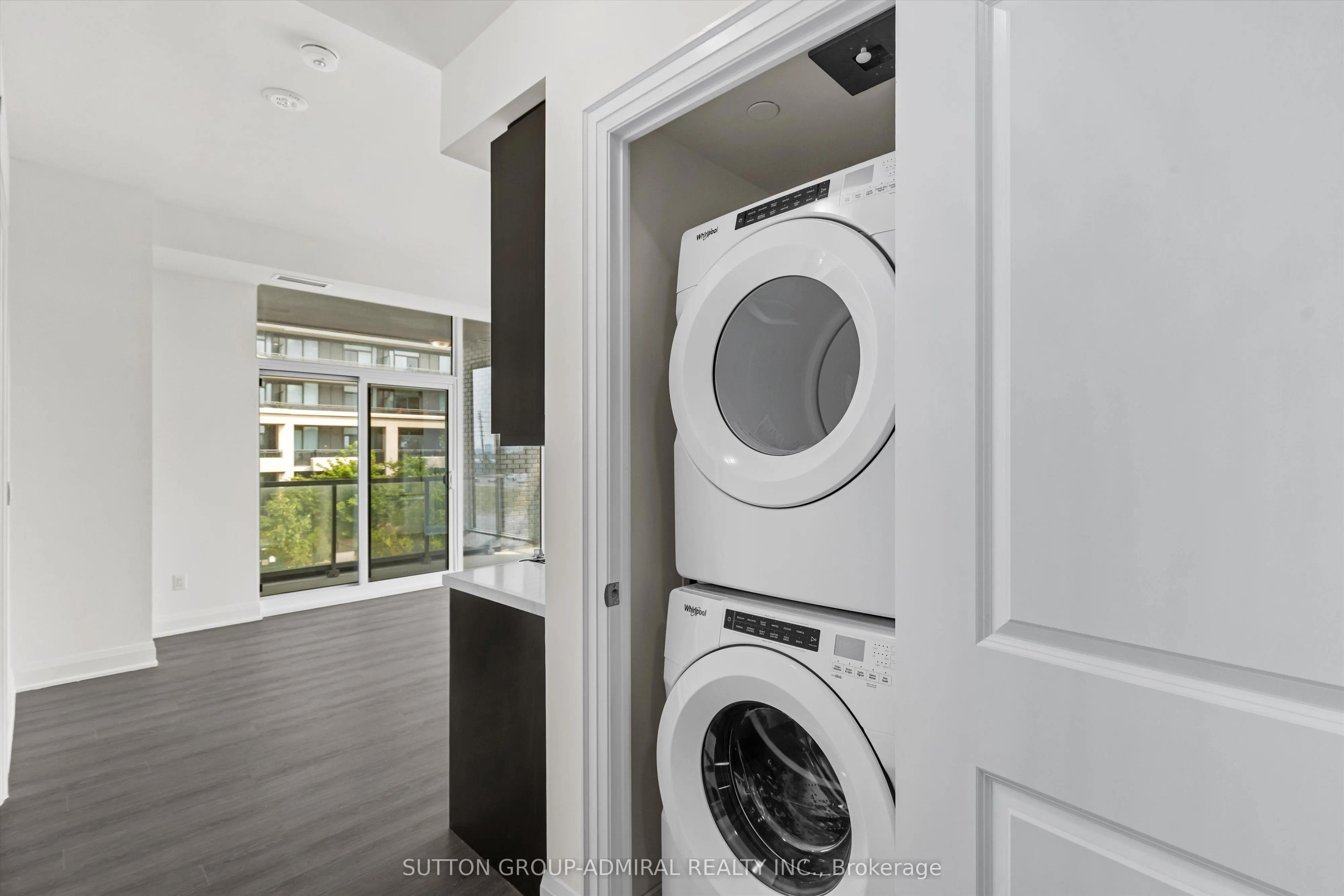 20 Gatineau Drive, #202