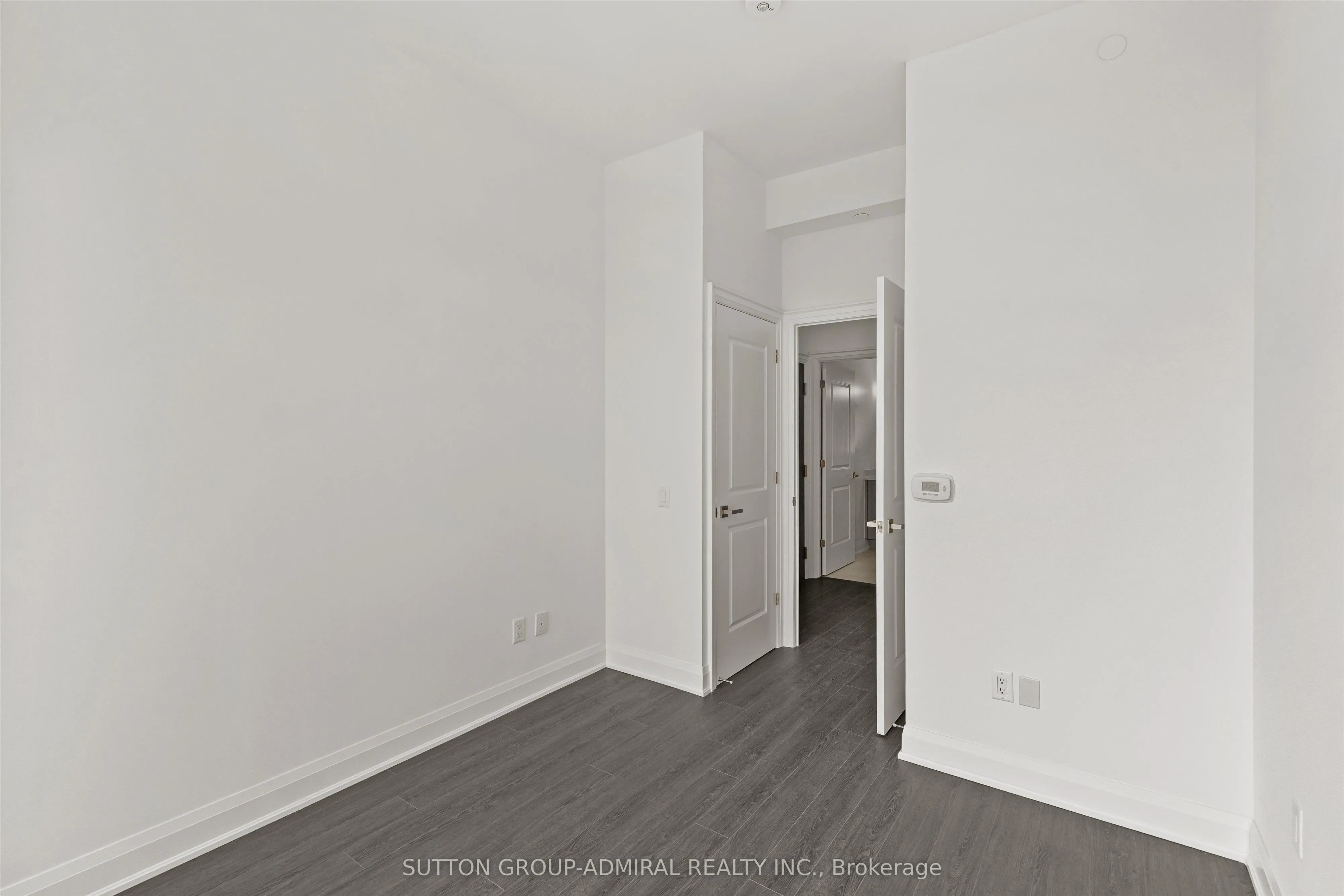 20 Gatineau Drive, #202