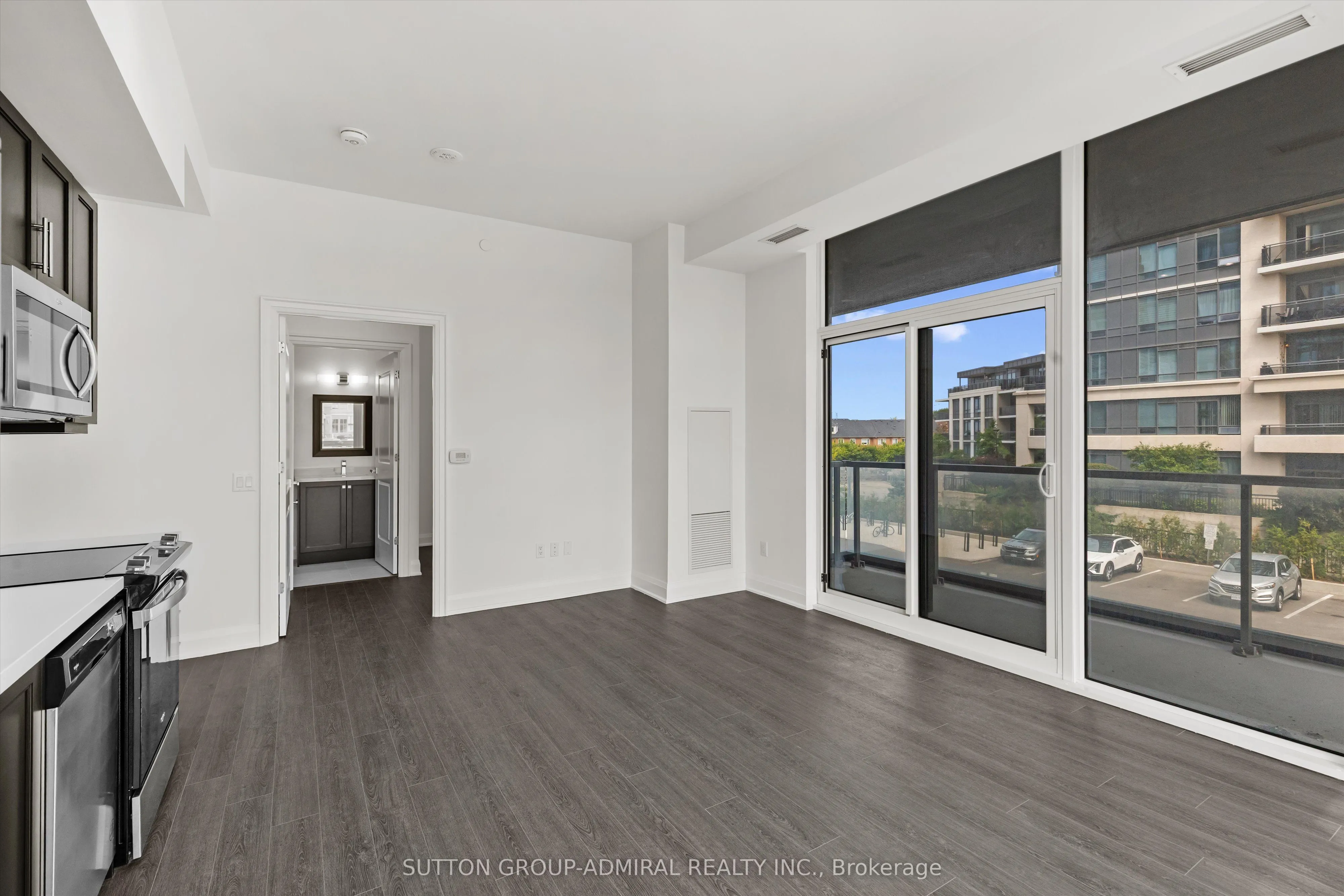 20 Gatineau Drive, #202