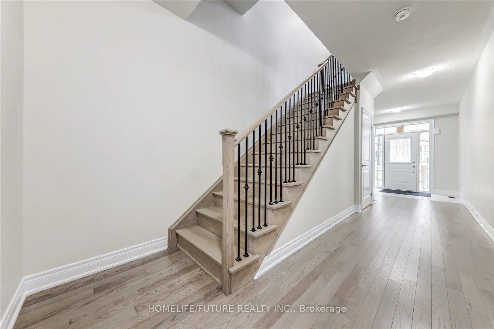 24 Andress Way