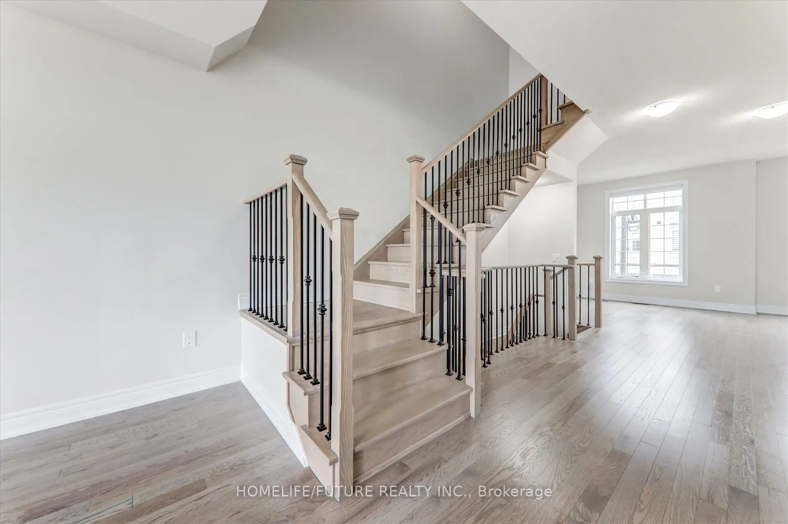 24 Andress Way
