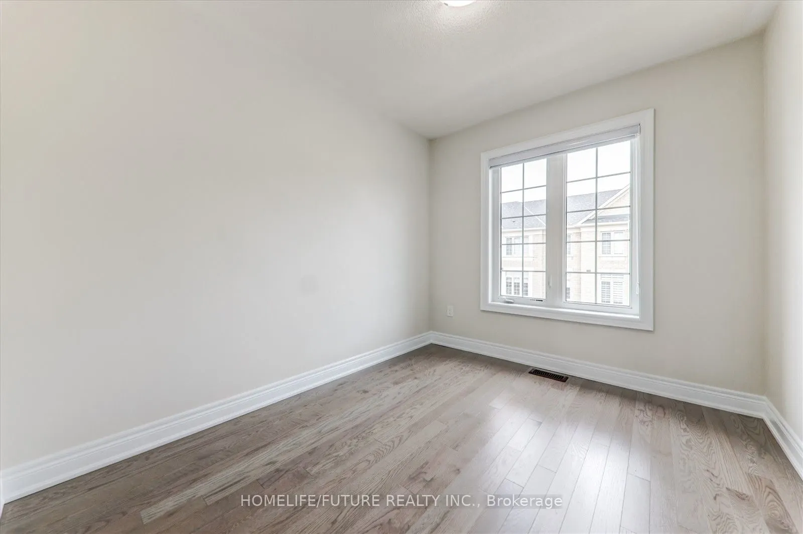 24 Andress Way