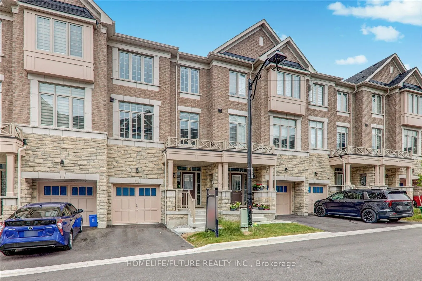 24 Andress Way