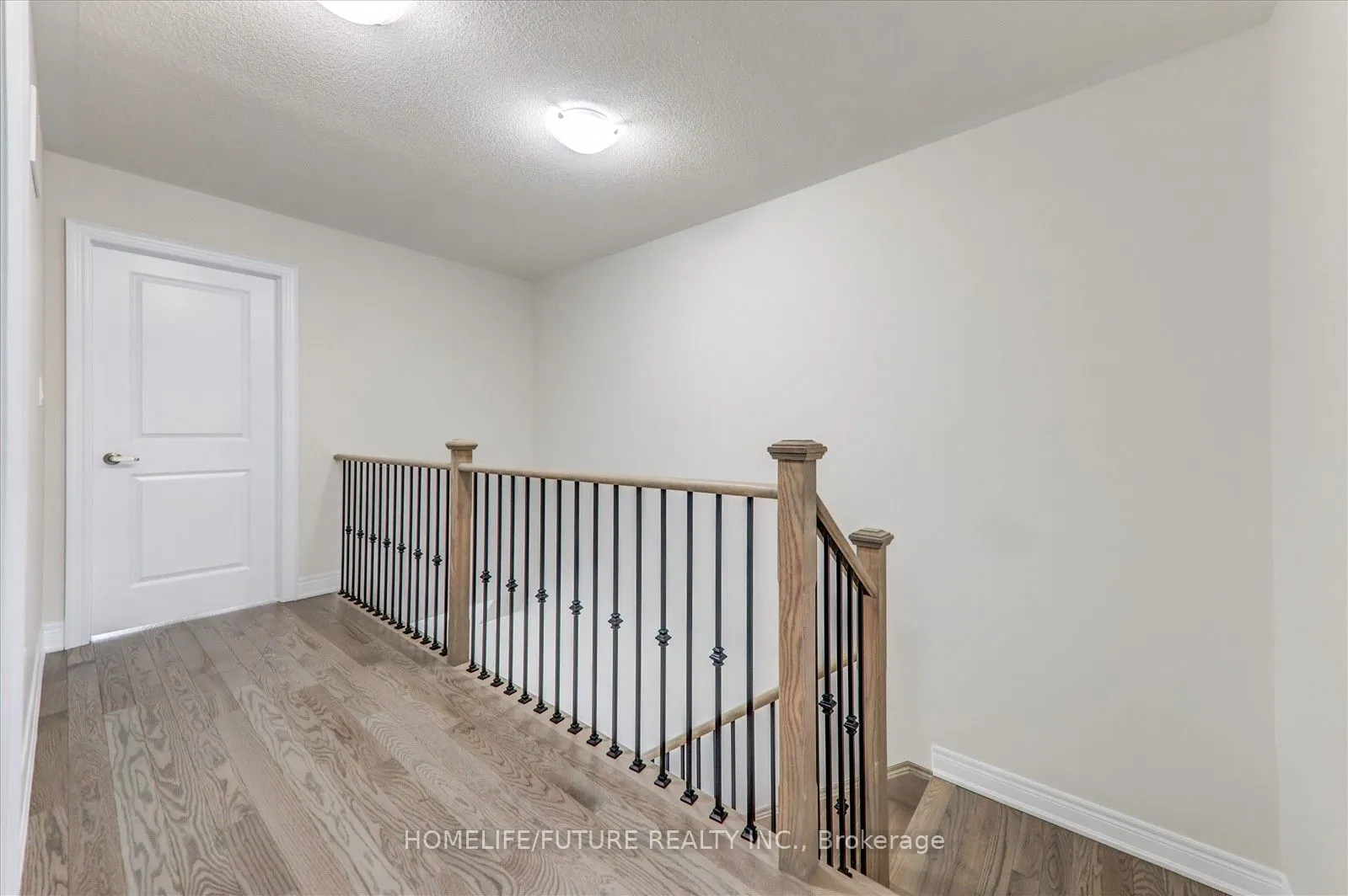 24 Andress Way
