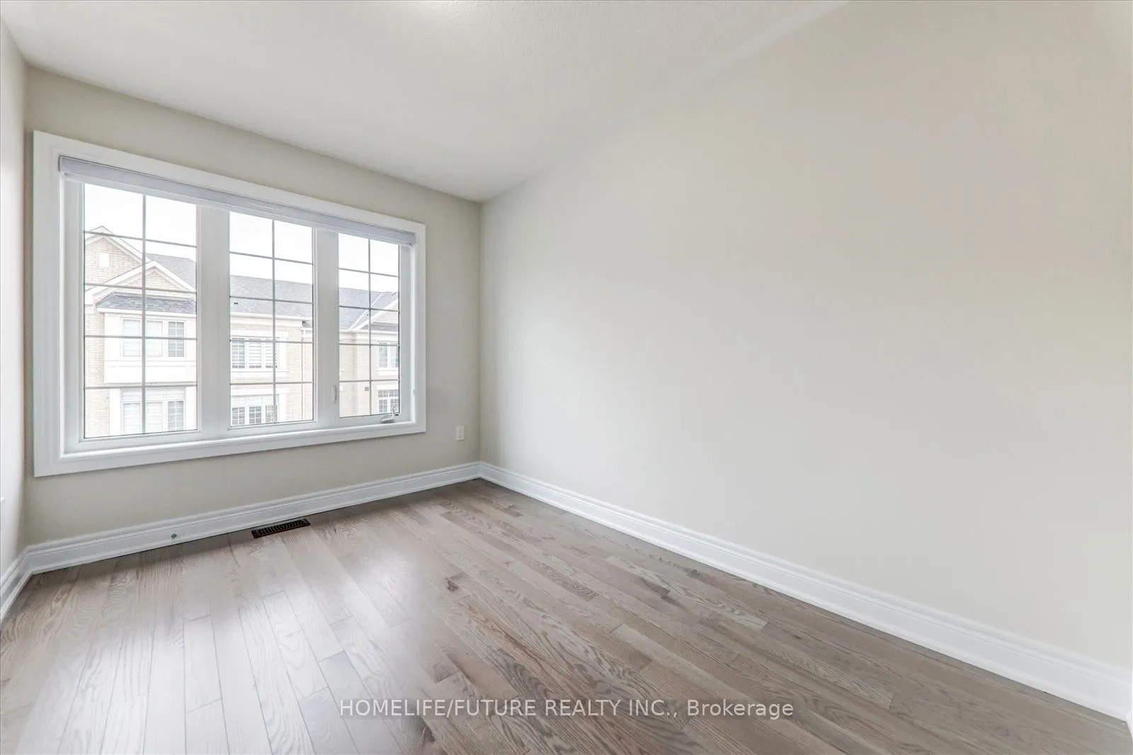 24 Andress Way