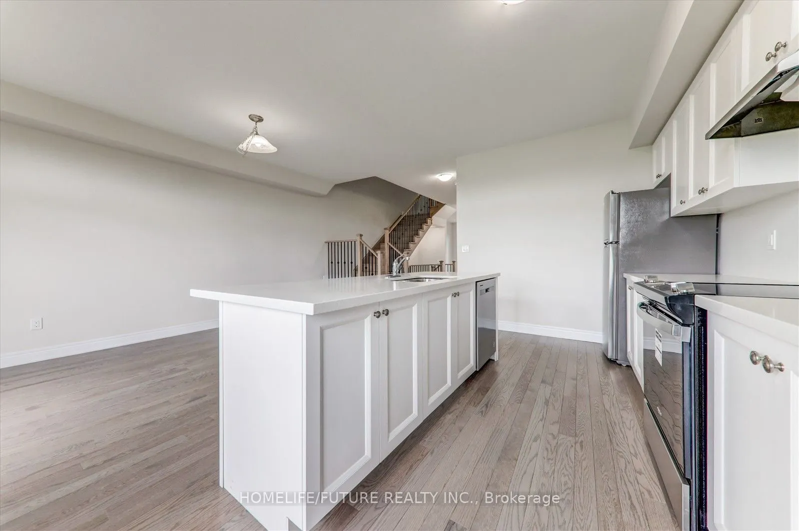 24 Andress Way