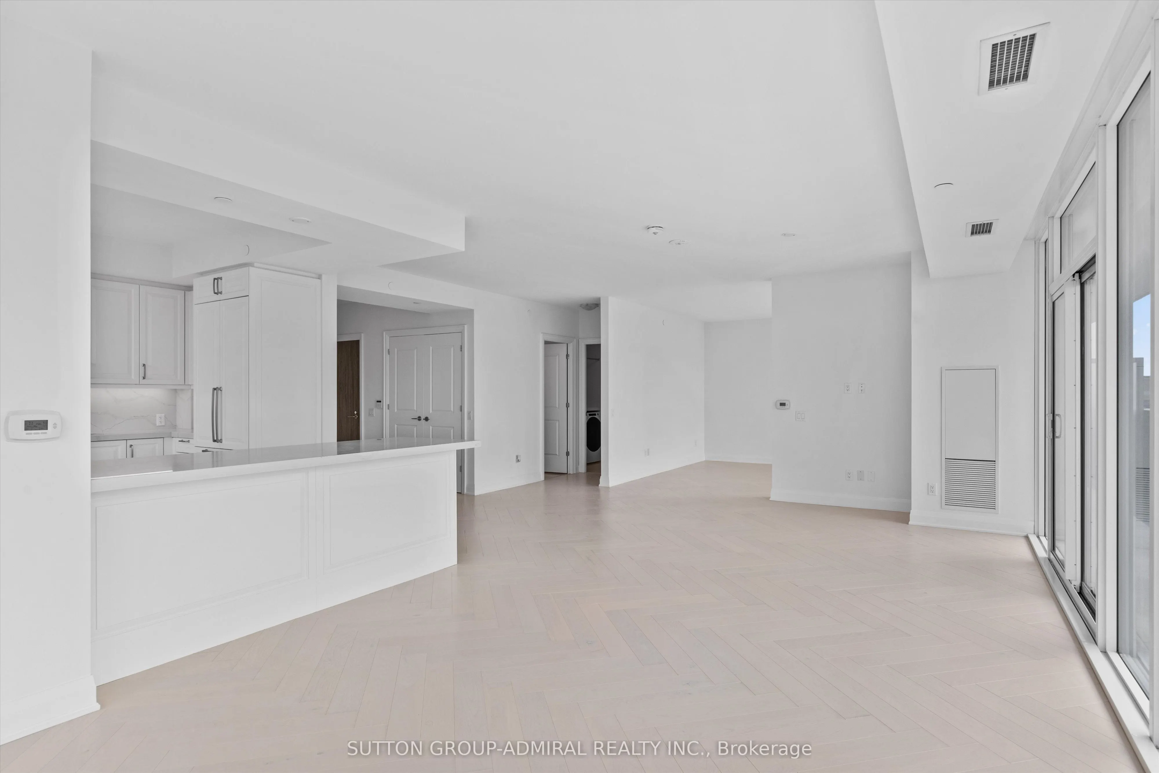 10 Gatineau Drive, #305