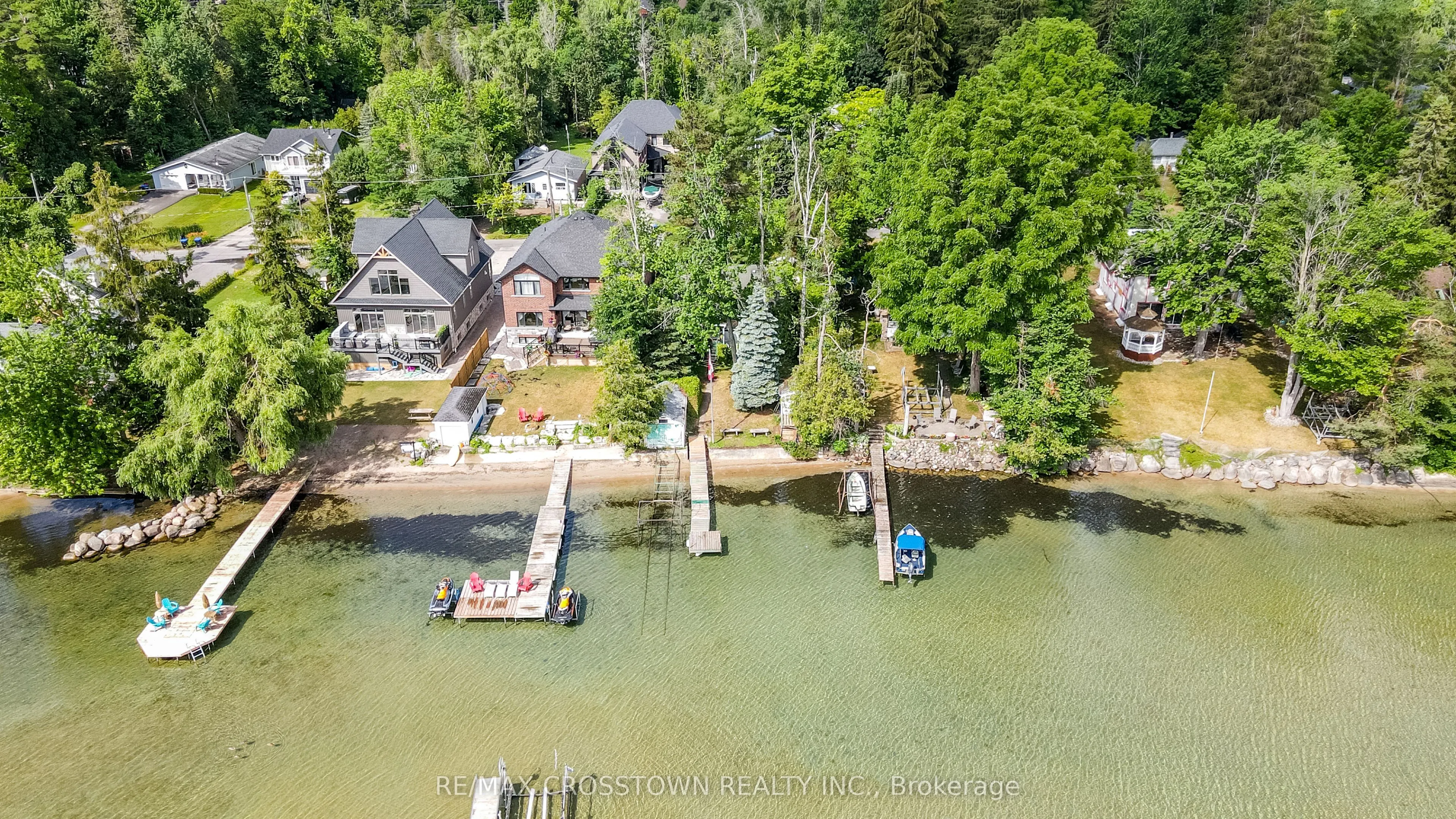 1895 Simcoe Boulevard