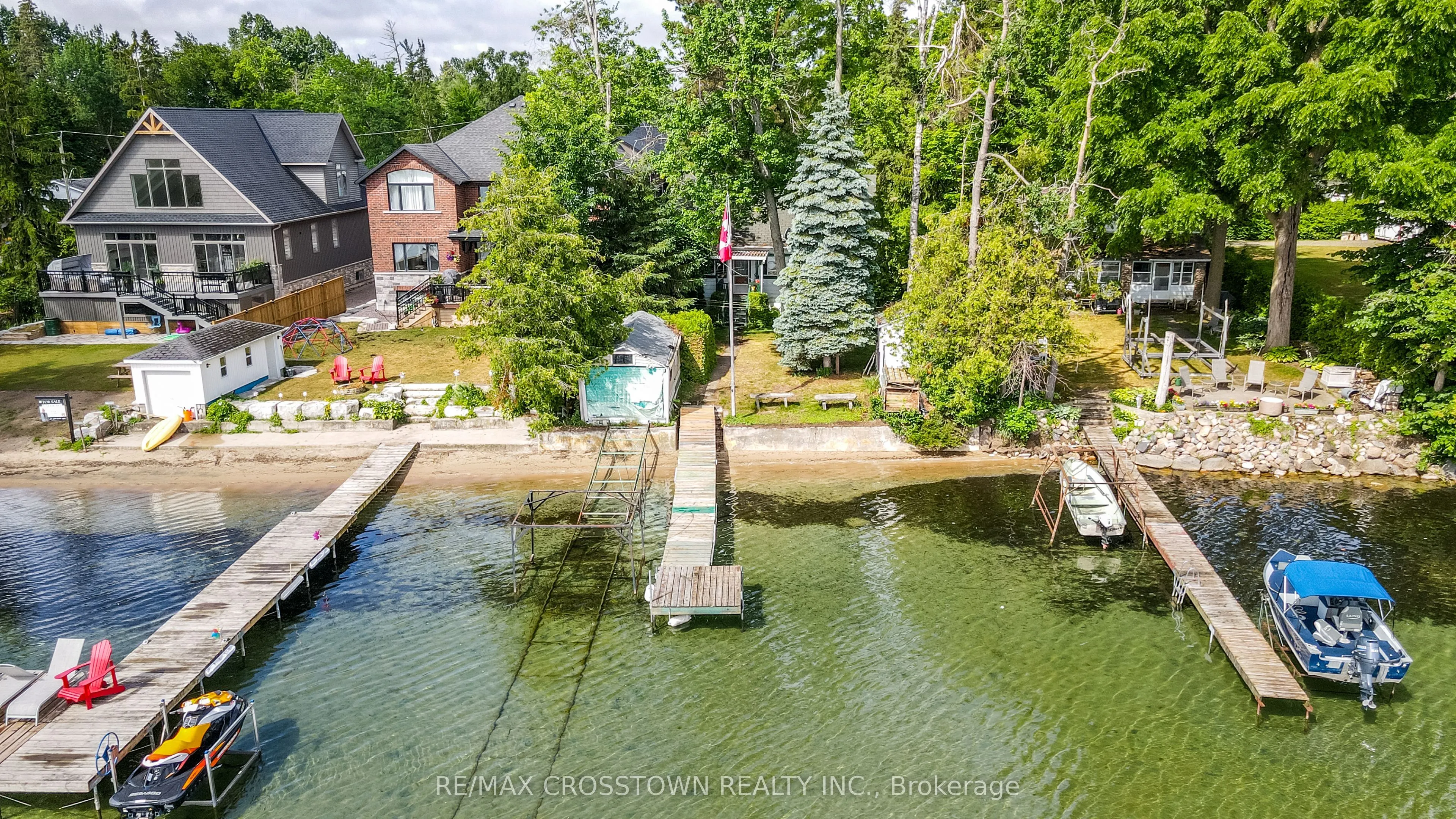 1895 Simcoe Boulevard