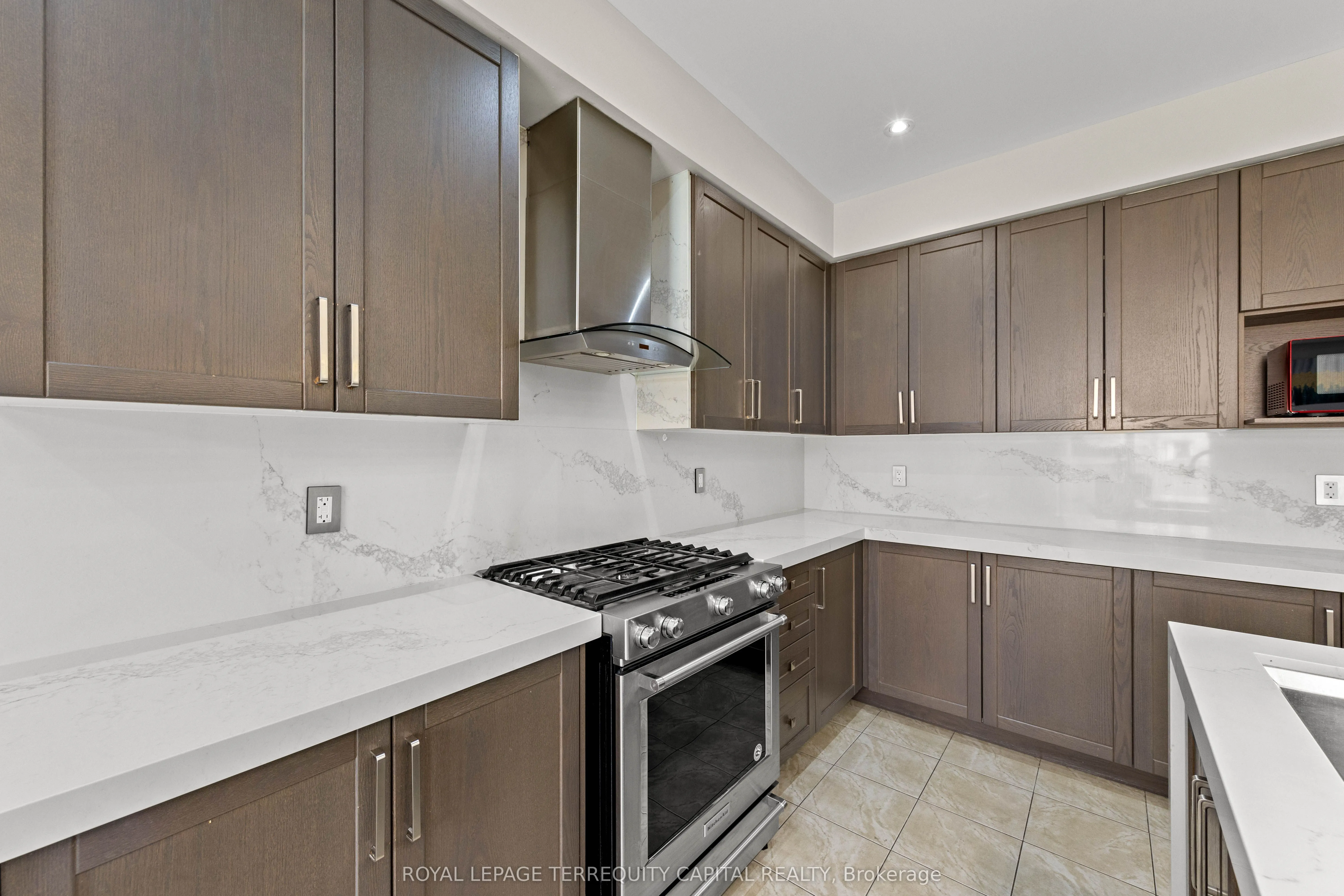 14 Beaconsfield Drive