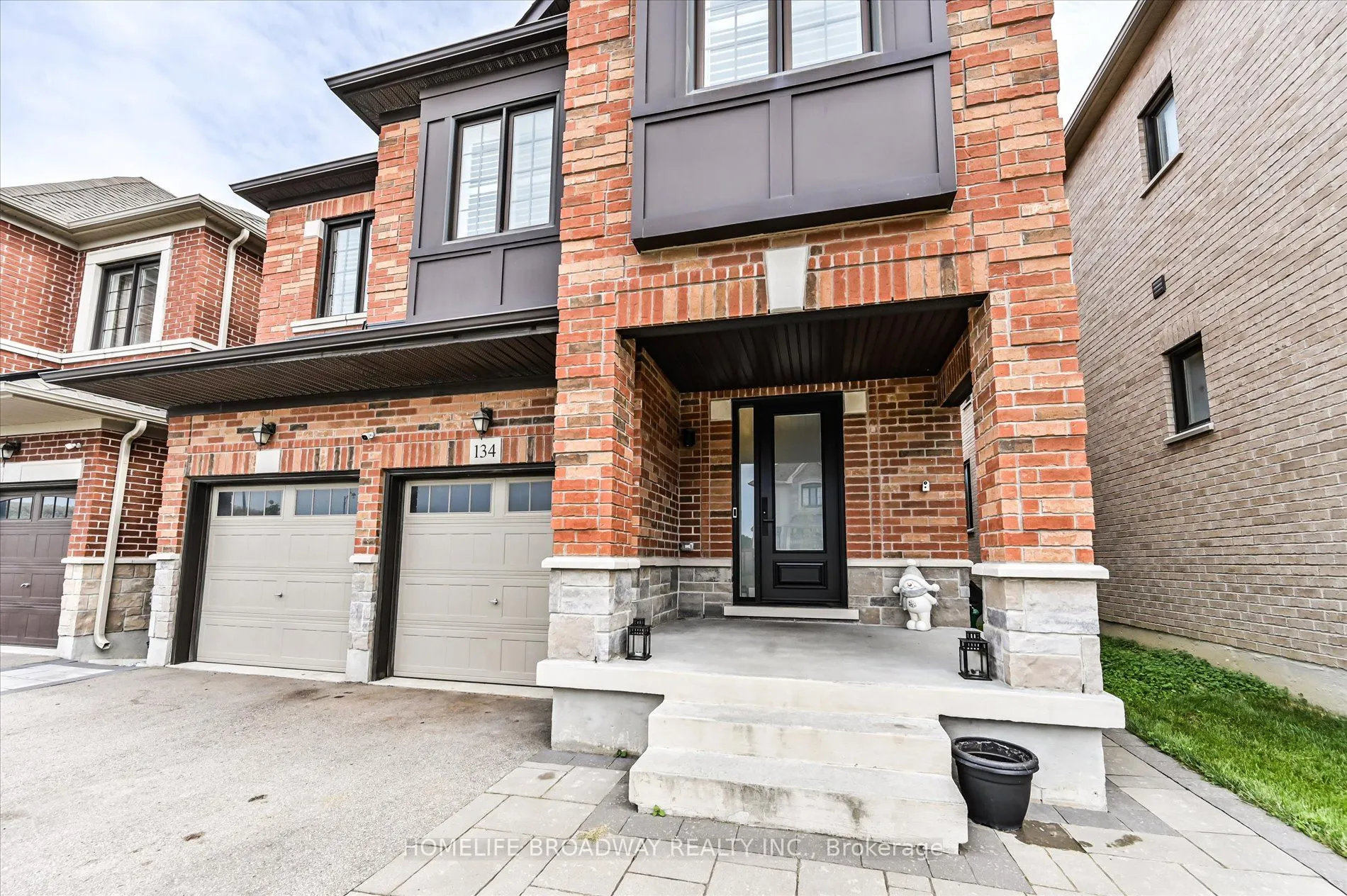 134 Meadow Vista Crescent