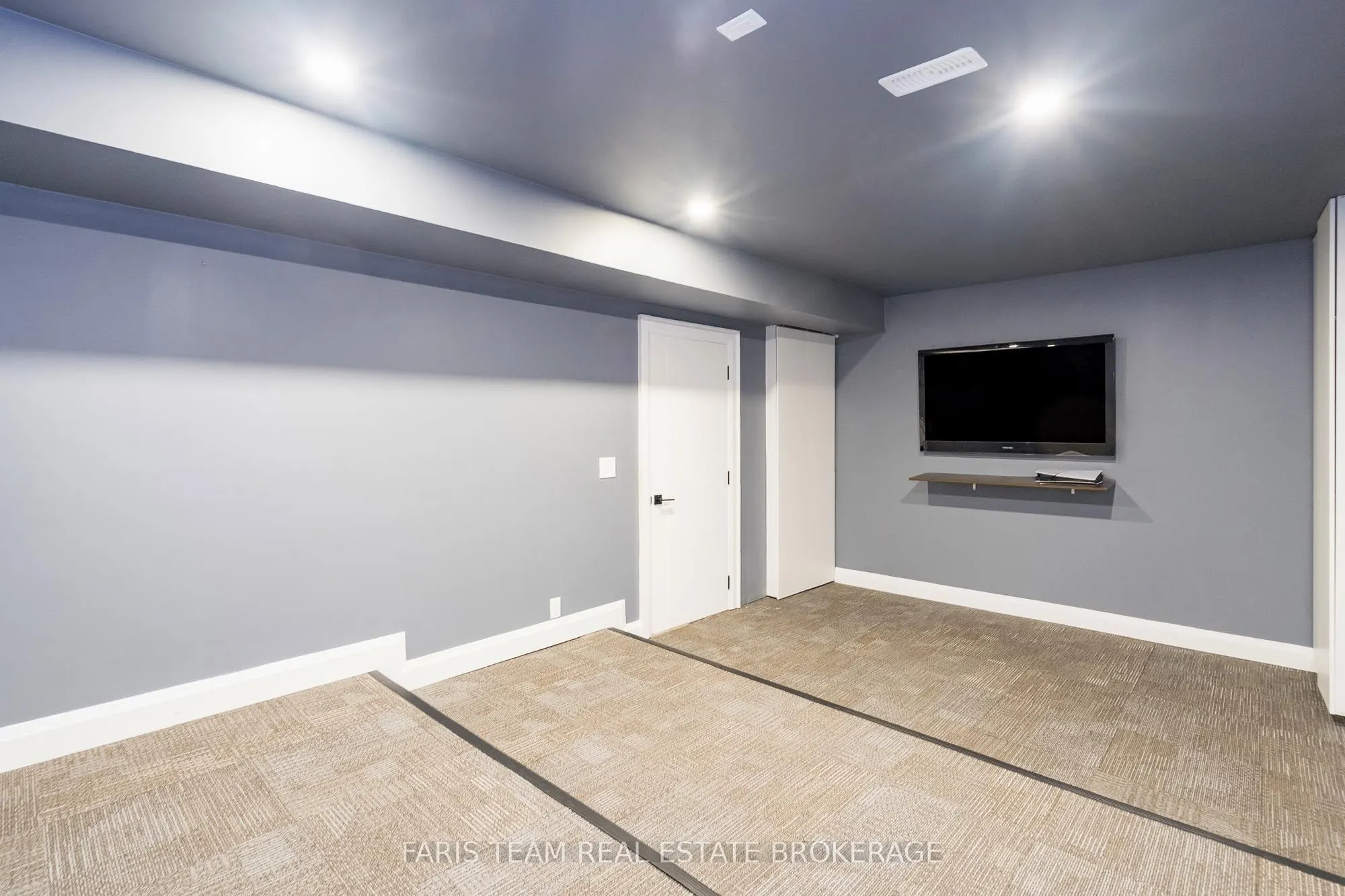 7 Golfview Boulevard