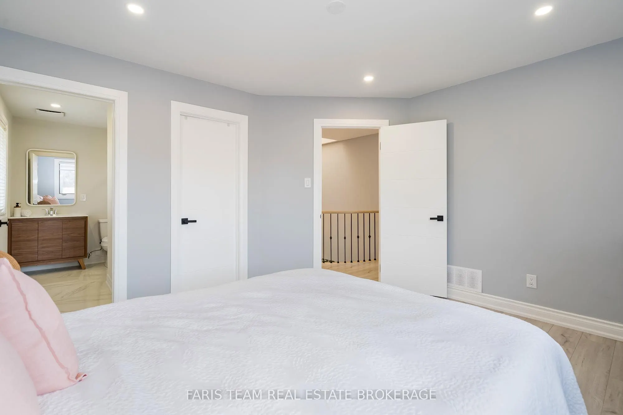 7 Golfview Boulevard