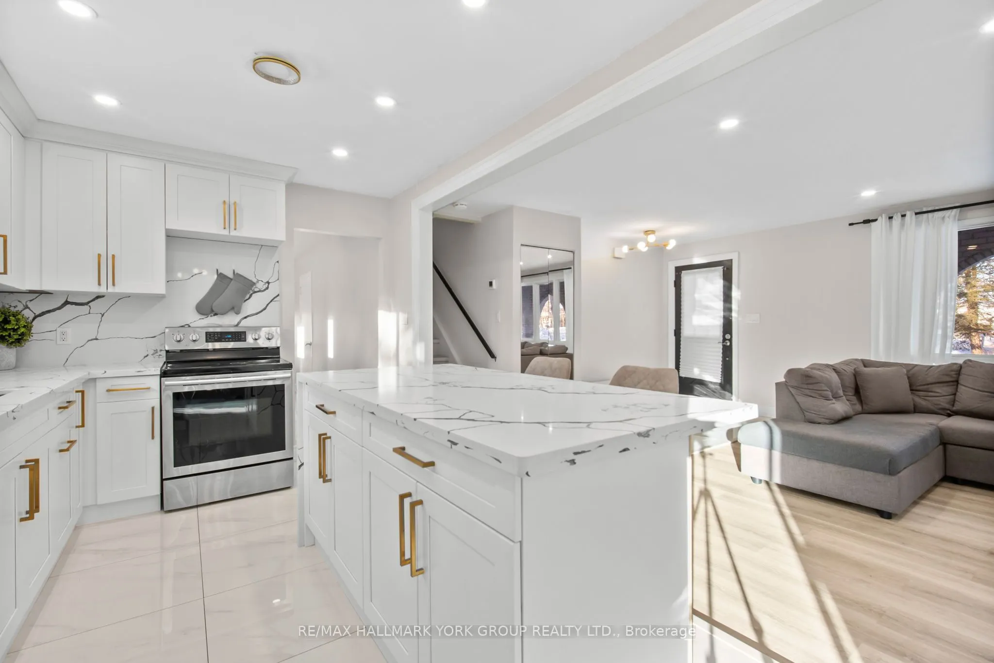 96 Riverview Beach Road