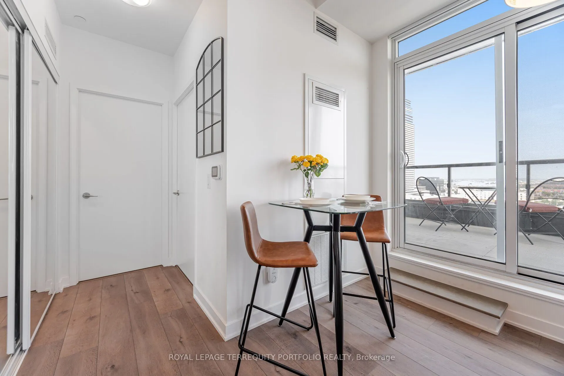 10 Honeycrisp Crescent, #1201