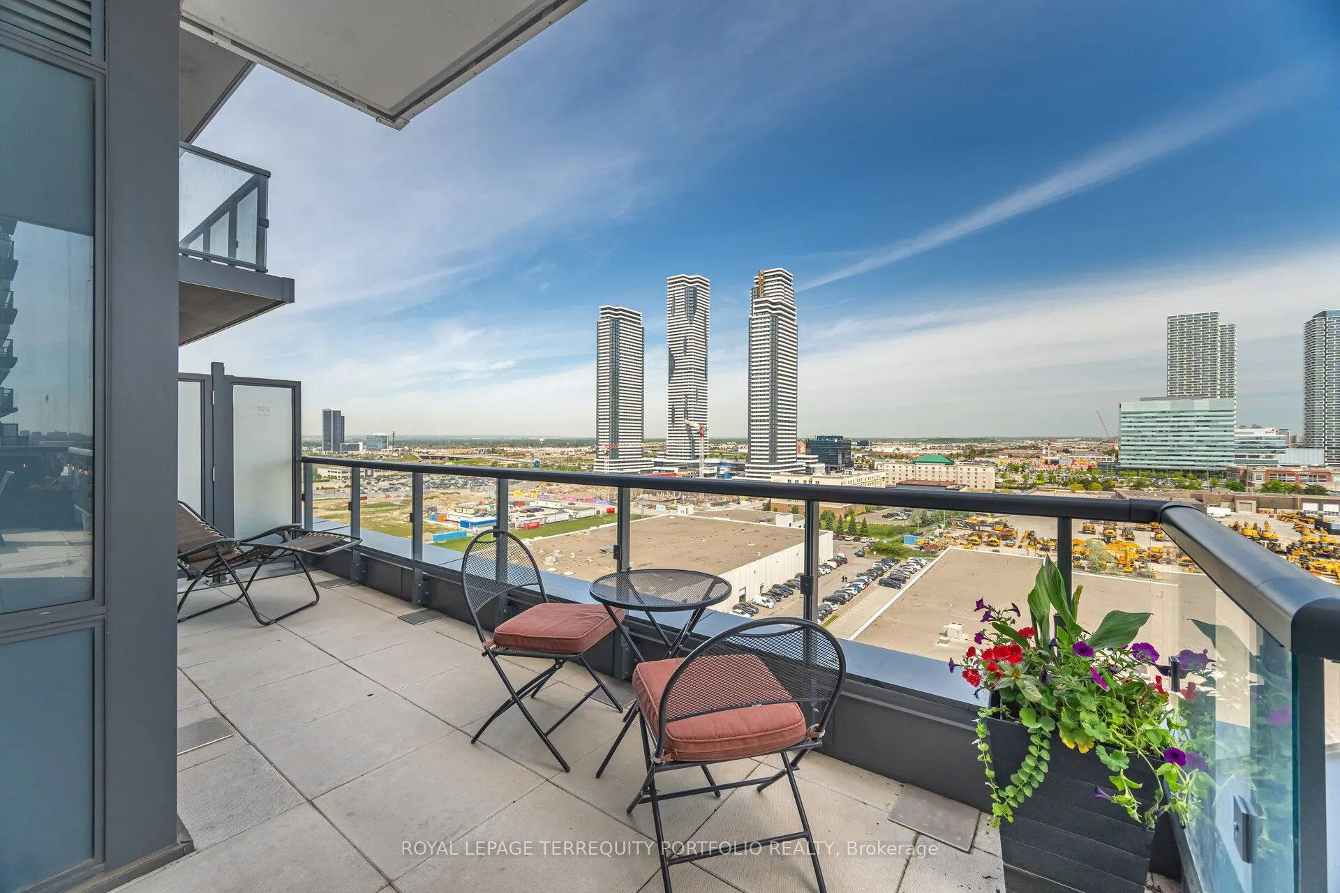 10 Honeycrisp Crescent, #1201