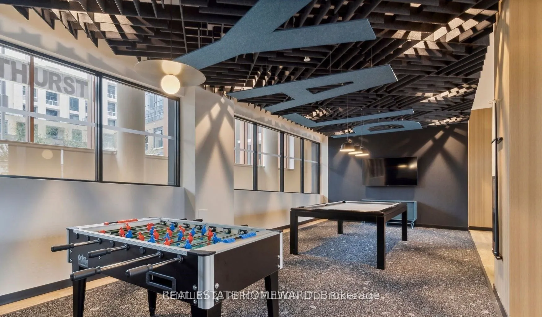 8 Beverley Glen Boulevard, #D-526
