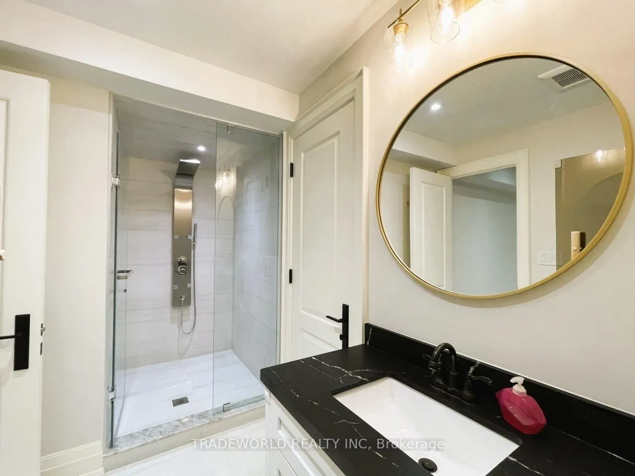 90 Fred Varley Drive