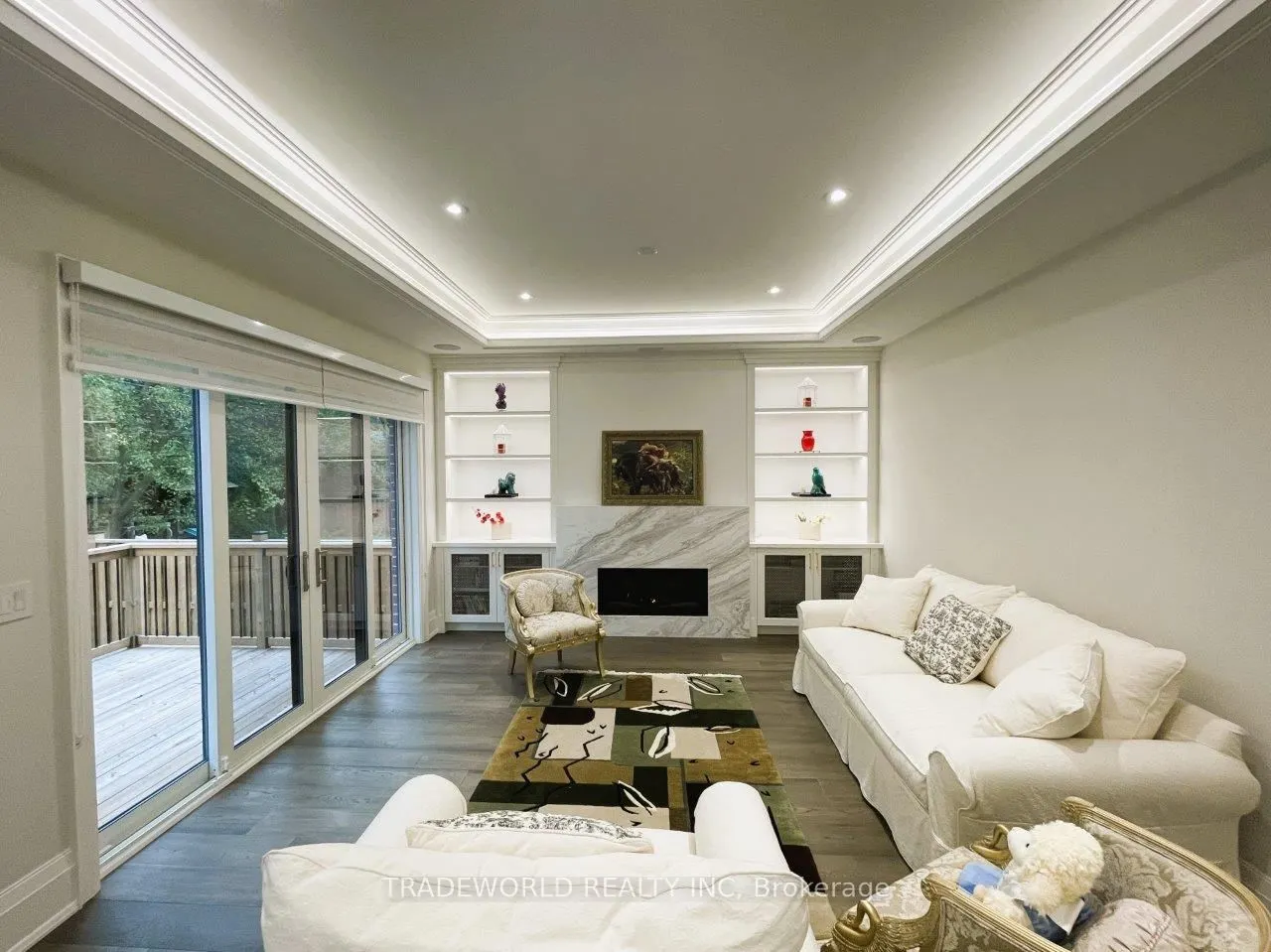 90 Fred Varley Drive