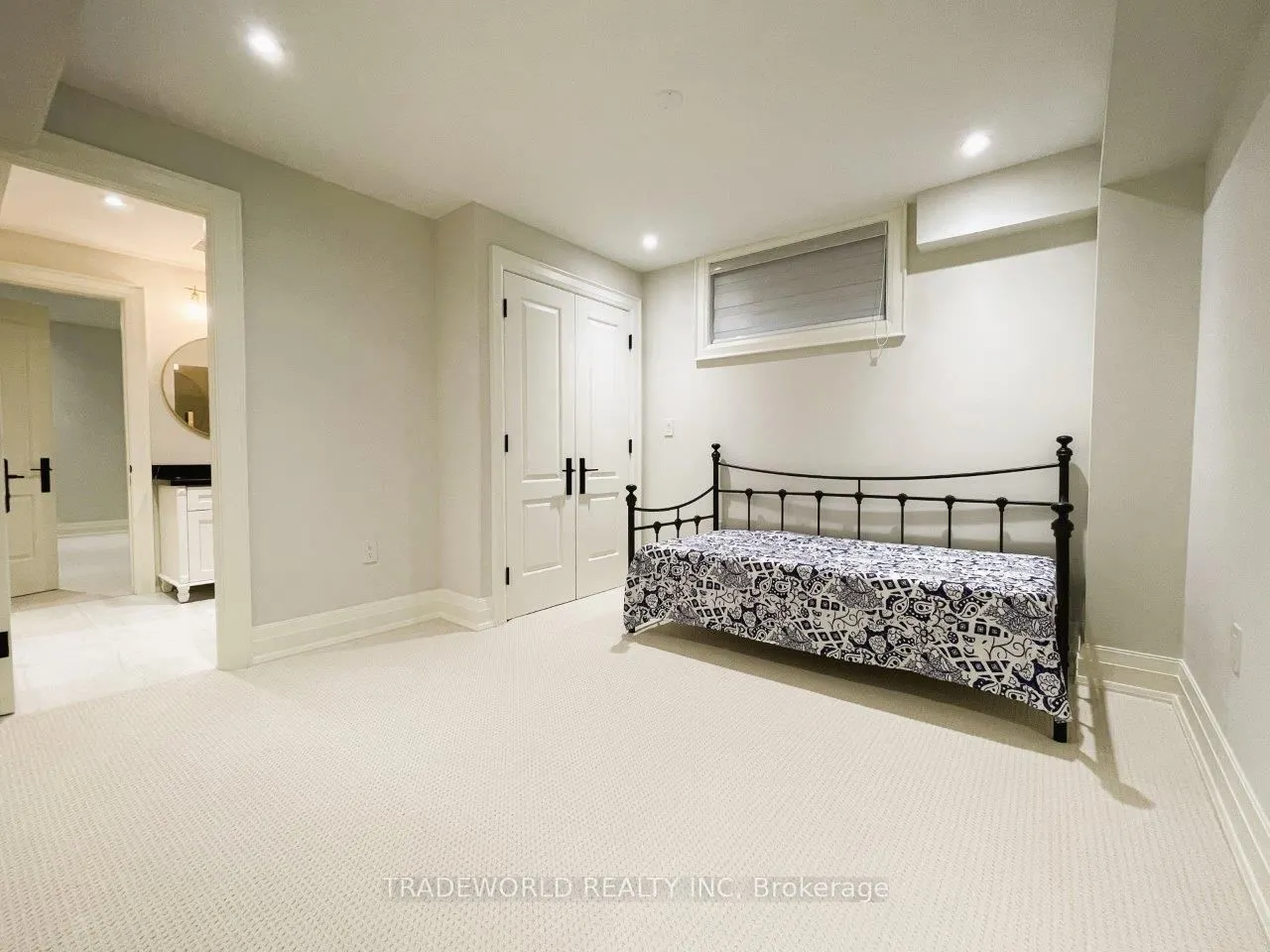 90 Fred Varley Drive