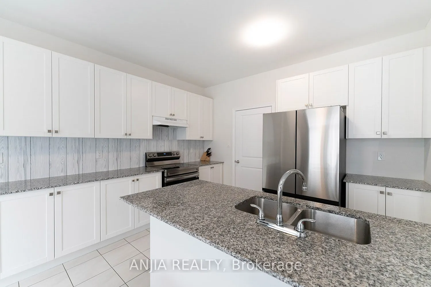 163 Fallharvest Way