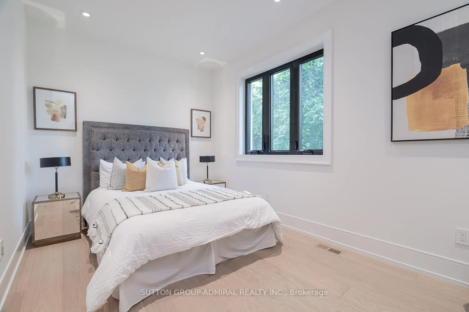 98 Babcombe Drive
