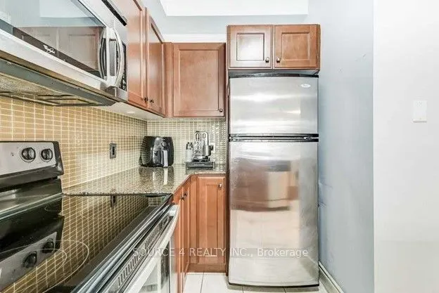 281 Woodbridge Avenue, #335