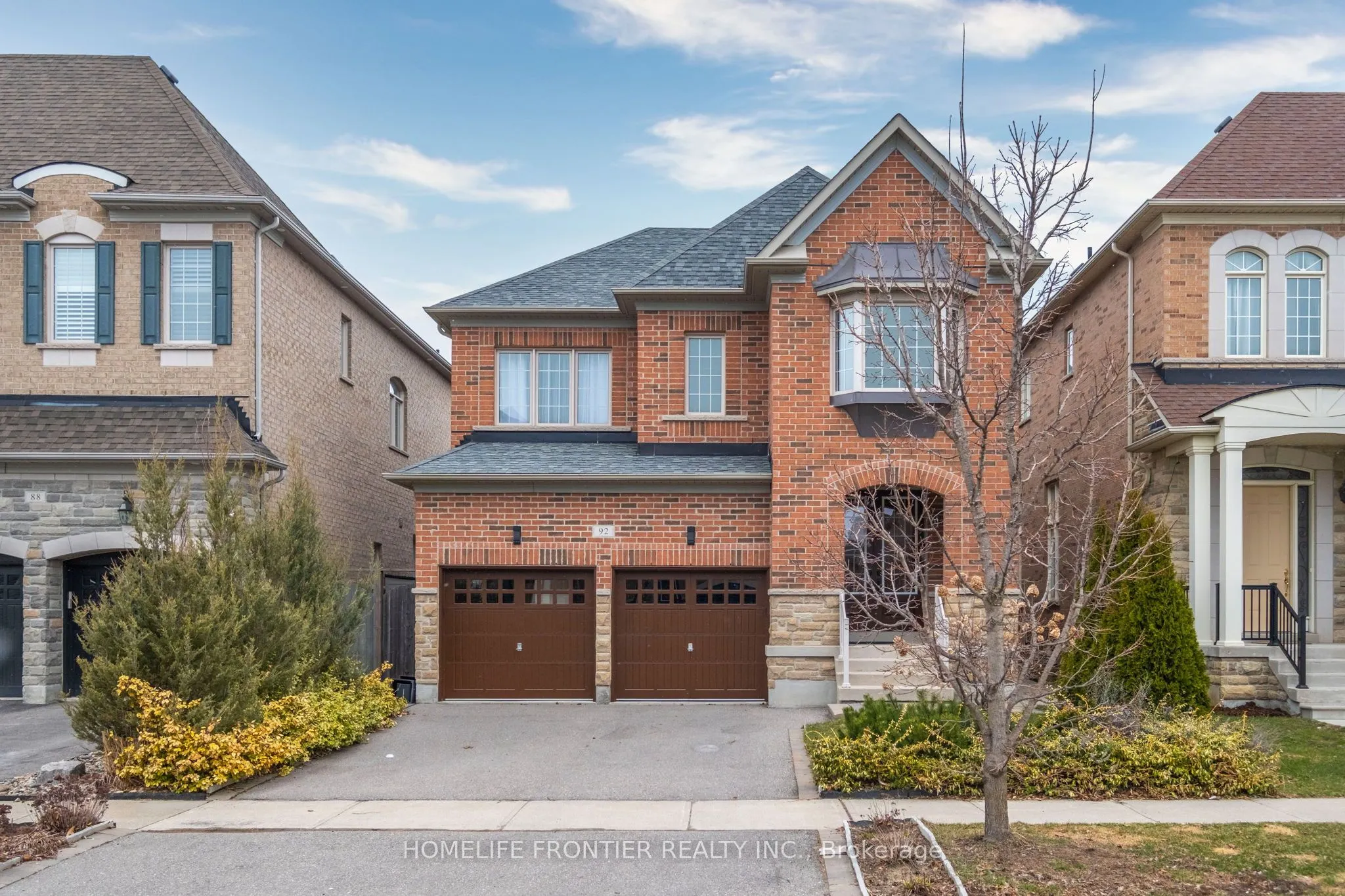 92 Wardlaw Place