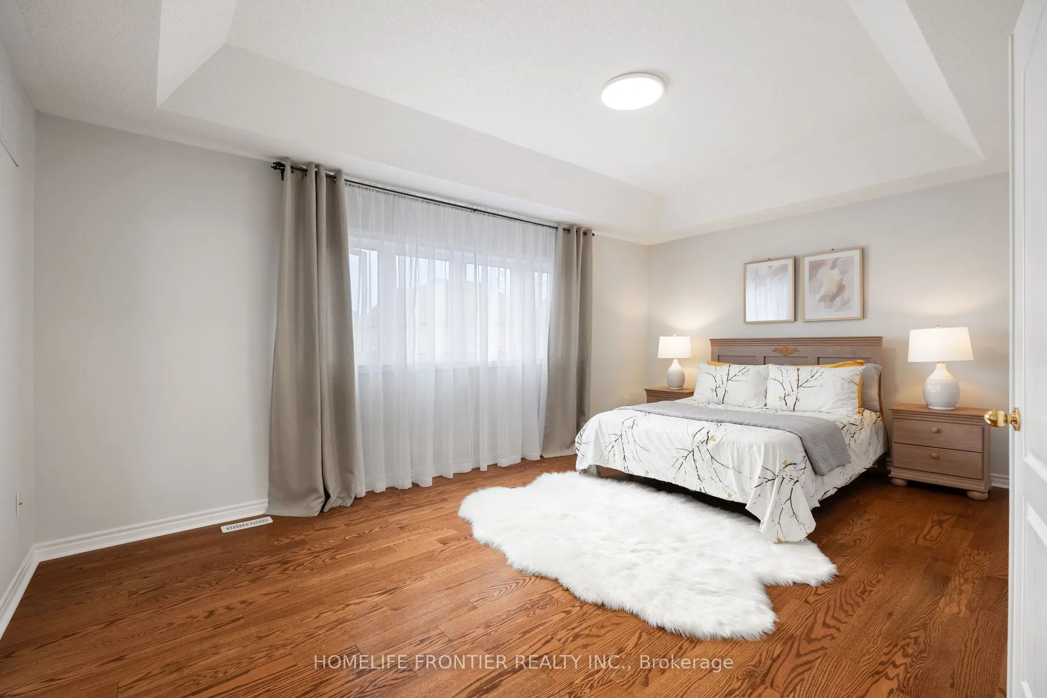 92 Wardlaw Place