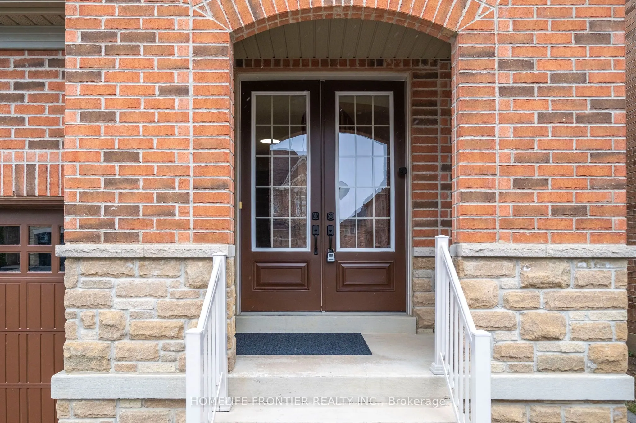 92 Wardlaw Place