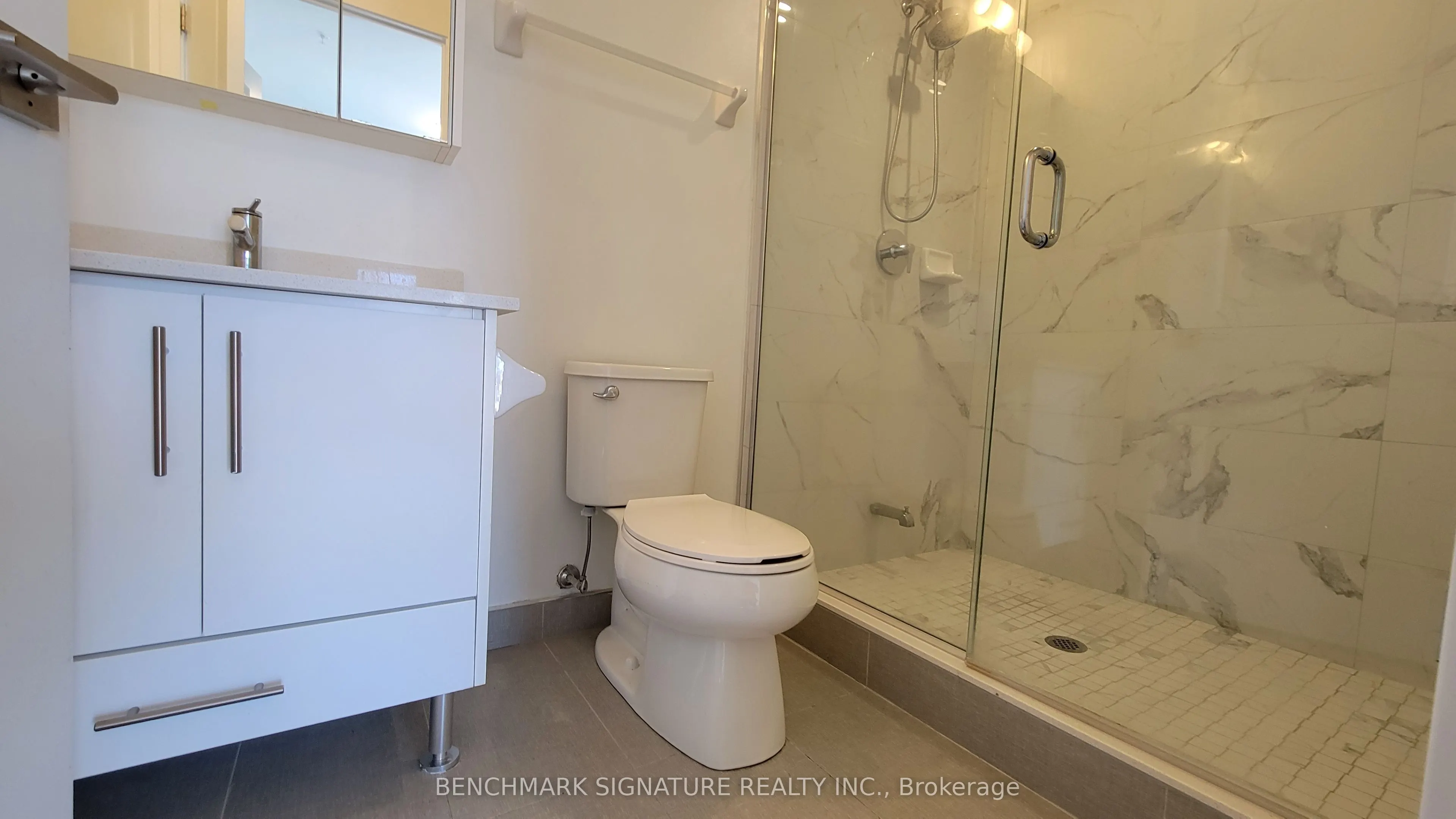85 Oneida Crescent, #1607