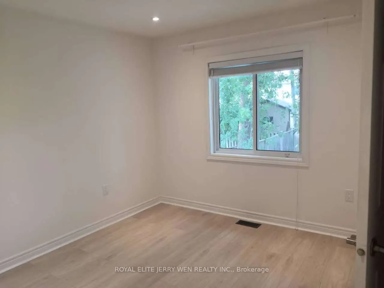 266 Cedarholme Avenue, #Upper
