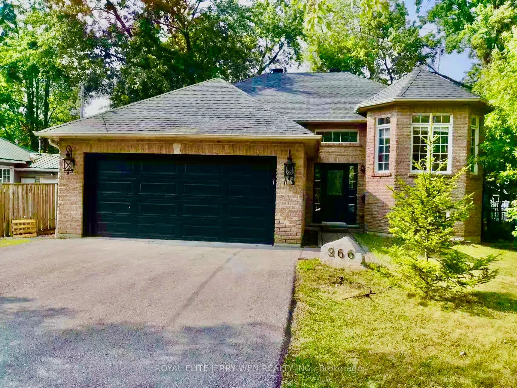266 Cedarholme Avenue, #Upper