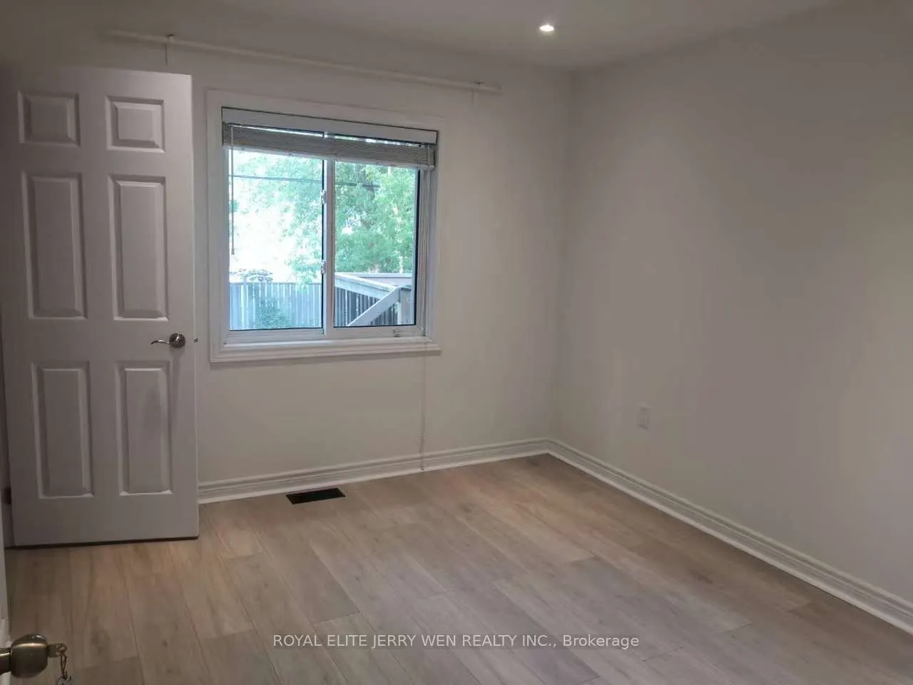 266 Cedarholme Avenue, #Upper