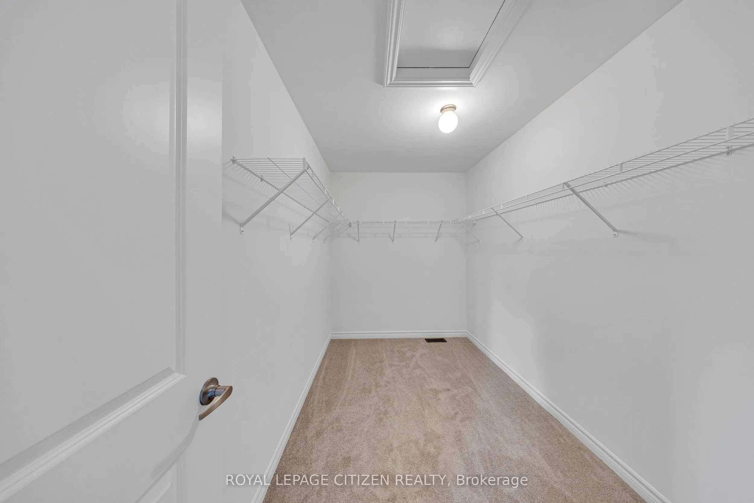94 Brethet Heights