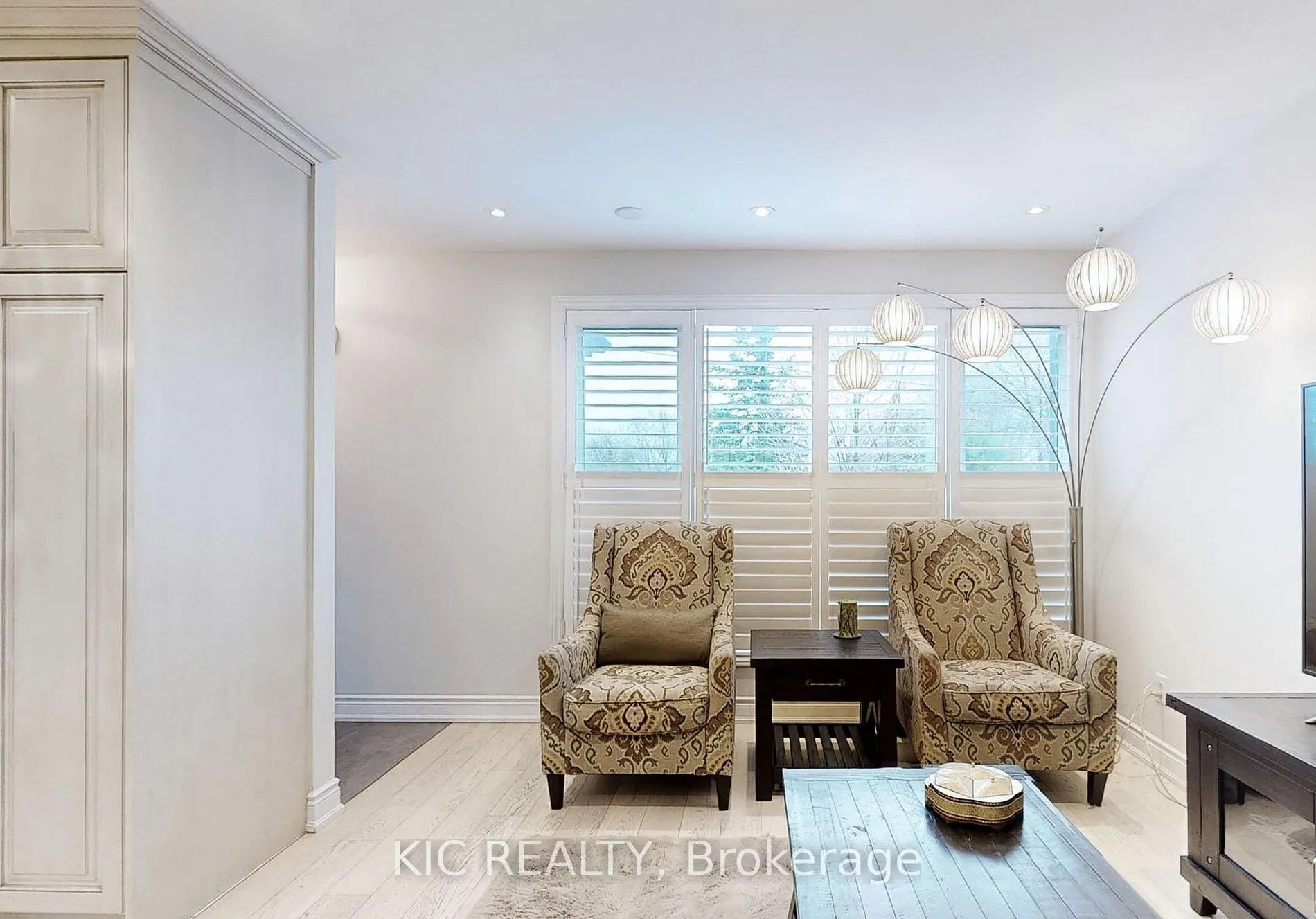226 Browndale Crescent, #Main Floor
