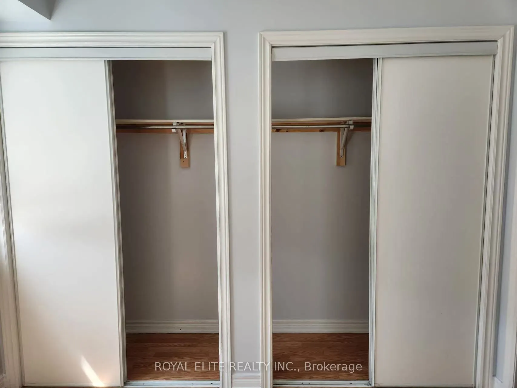 273 Aldergrove Drive, #10
