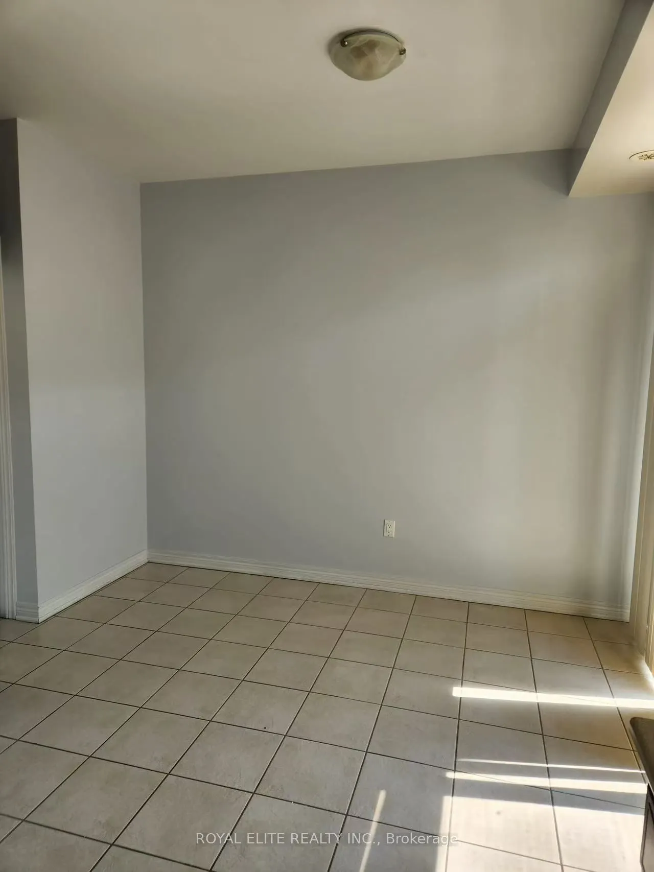 273 Aldergrove Drive, #10