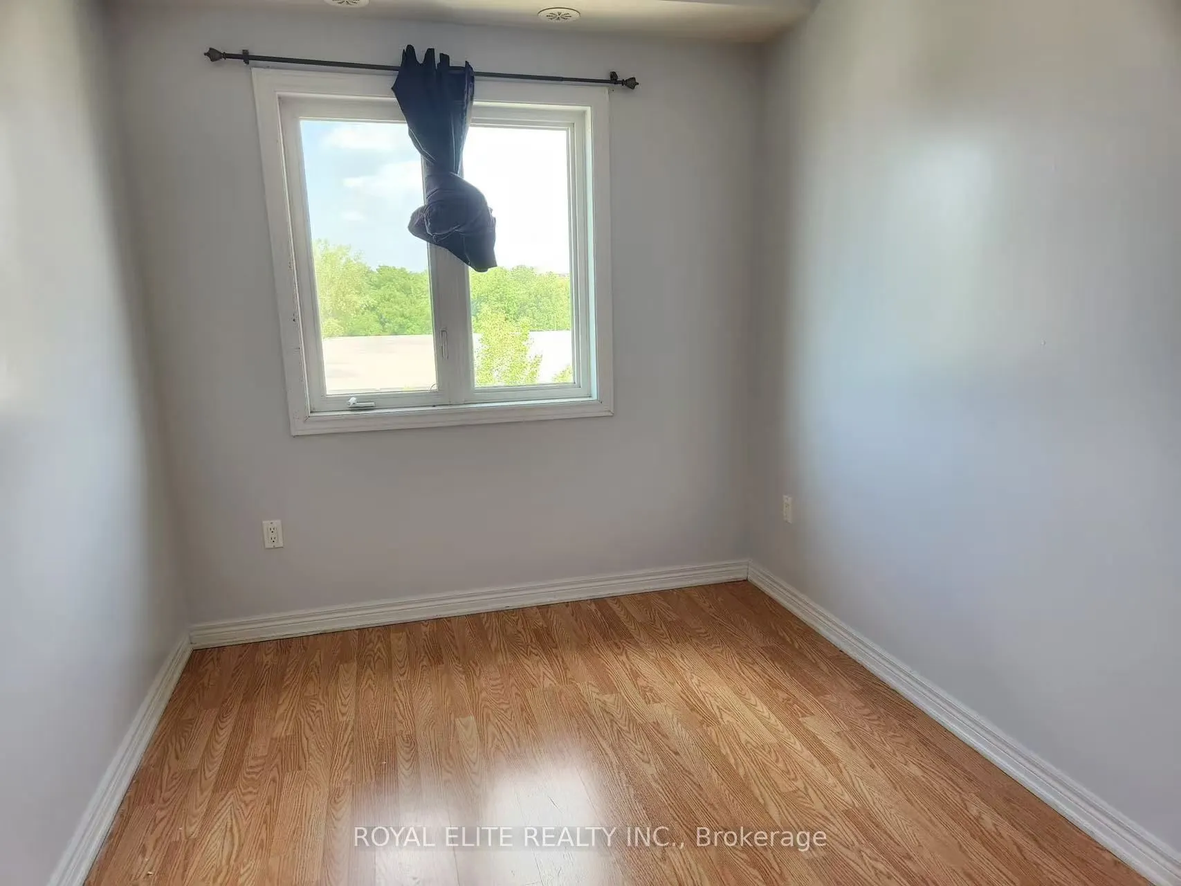 273 Aldergrove Drive, #10